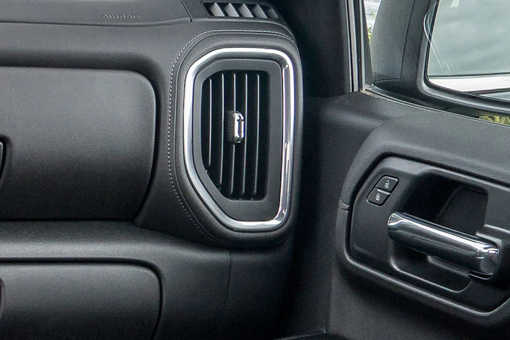 Sierra Denali 2020 interior